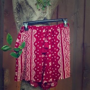 Xhilaration shots, Crimson Aztecs printed southern